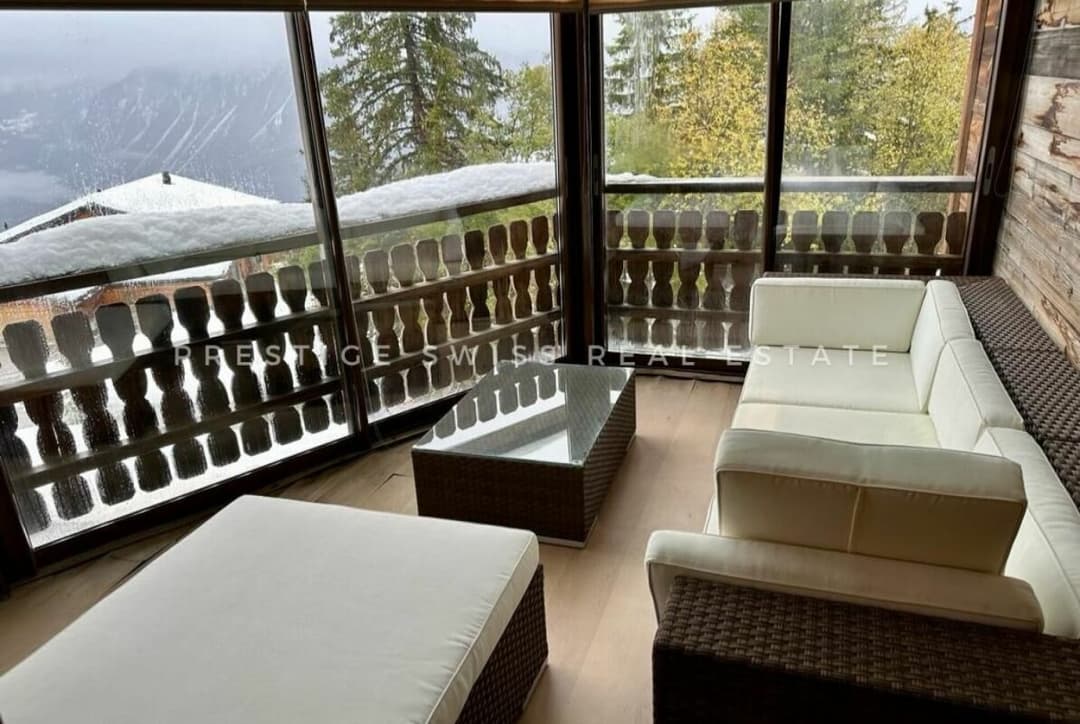 780 – Appartement 6 pièces – 2950000 CHF – 288 m²