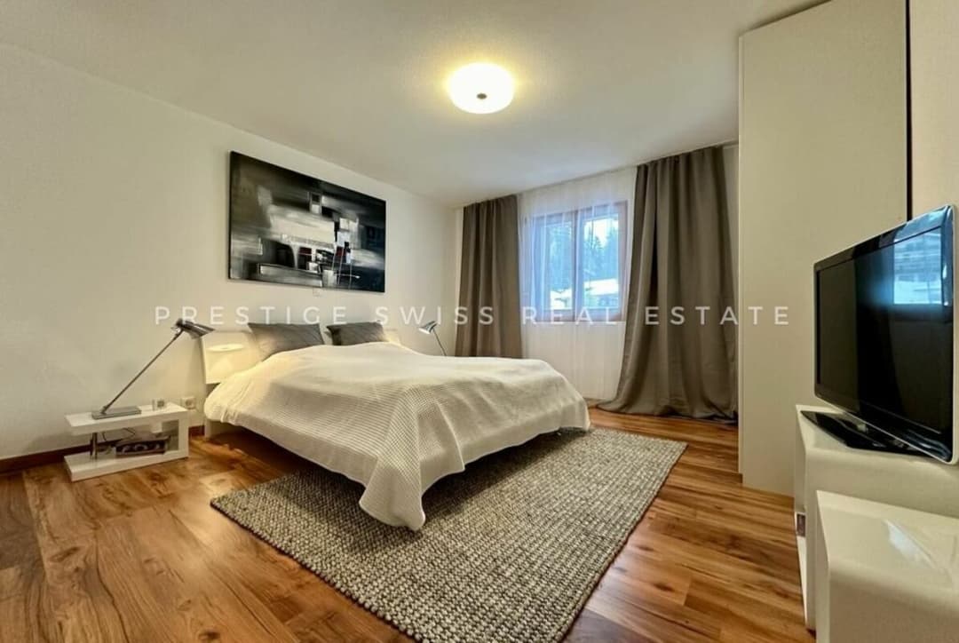 780 – Appartement 6 pièces – 2950000 CHF – 288 m²