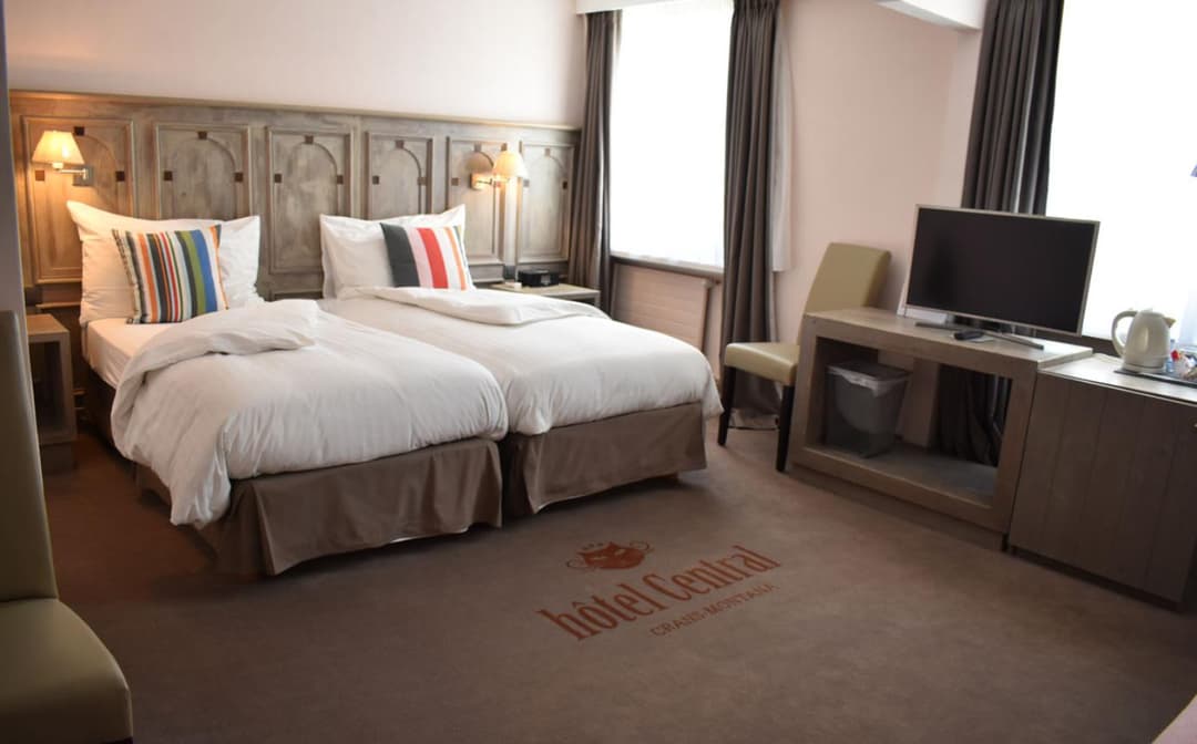 Hôtel Central Crans-Montana - Photo 1