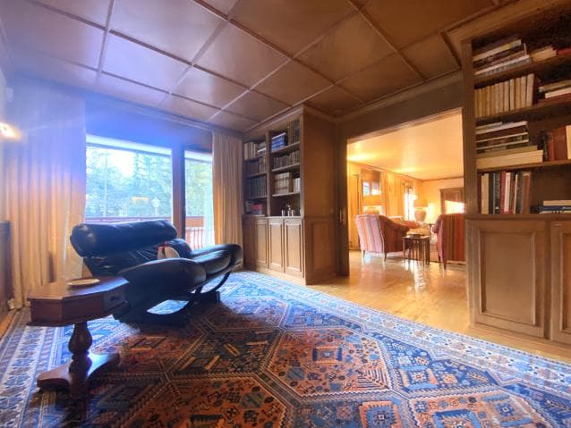 1749 – Appartement 5.5 pièces – 7700 CHF – 260 m²