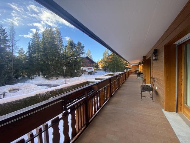 1749 – Appartement 5.5 pièces – 7700 CHF – 260 m²