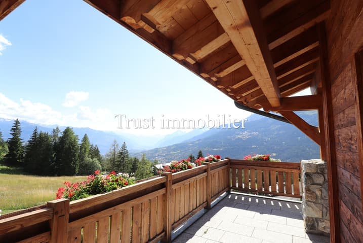 2103 – Appartement 4.5 pièces – 235 m²