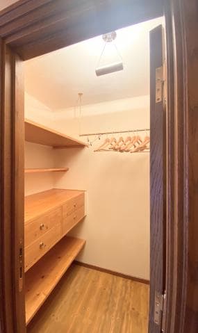 1749 – Appartement 5.5 pièces – 7700 CHF – 260 m²