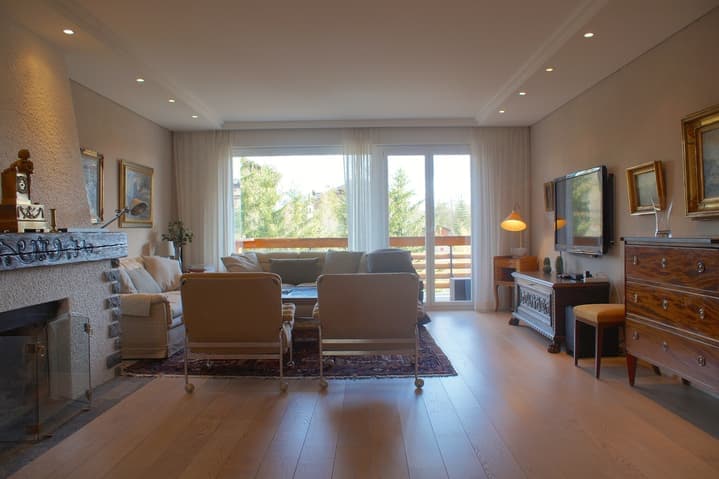 447 – Appartement 4 pièces – 2500 CHF