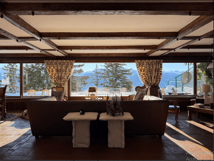 435 – Appartement 4 pièces – 2450CHF – 250m²