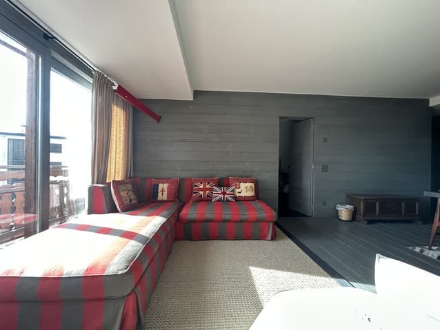 1725 – Appartement 4 pièces – 2450 CHF –