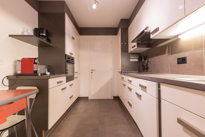 446 – Appartement 4 pièces – 2450CHF