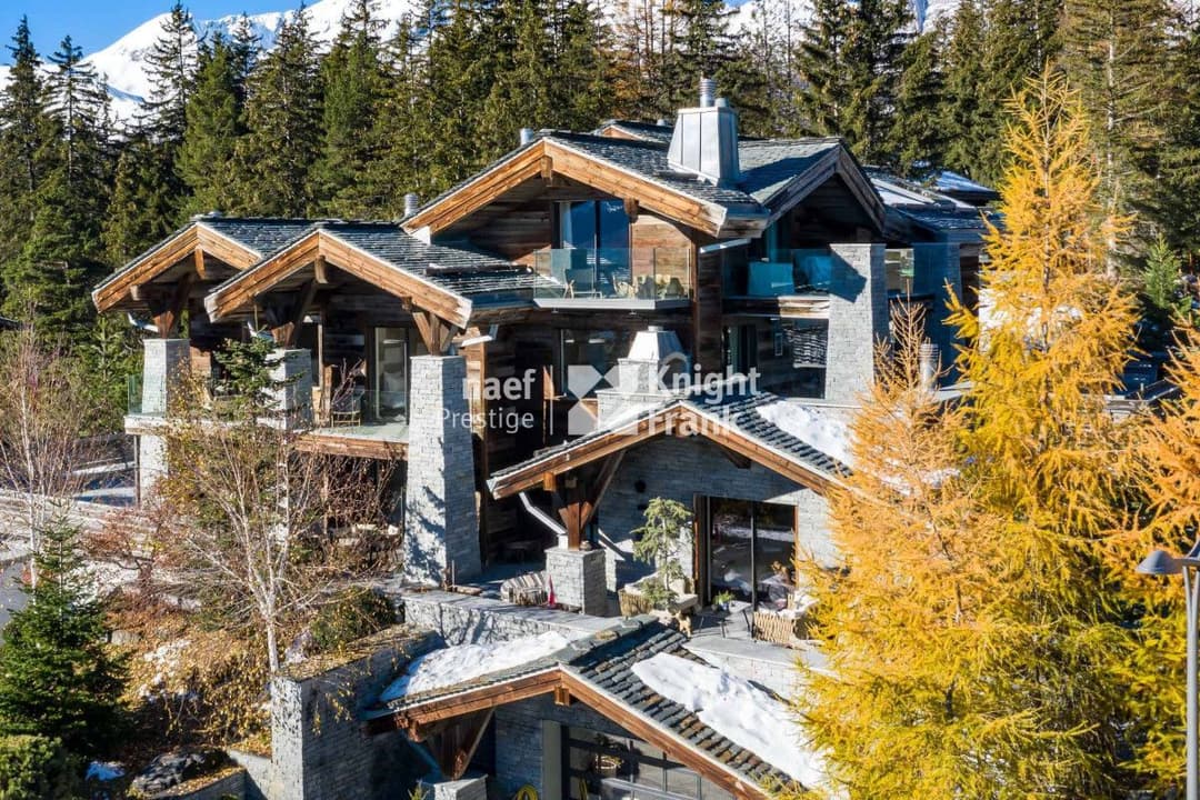 597 – Maison – 1352 m²