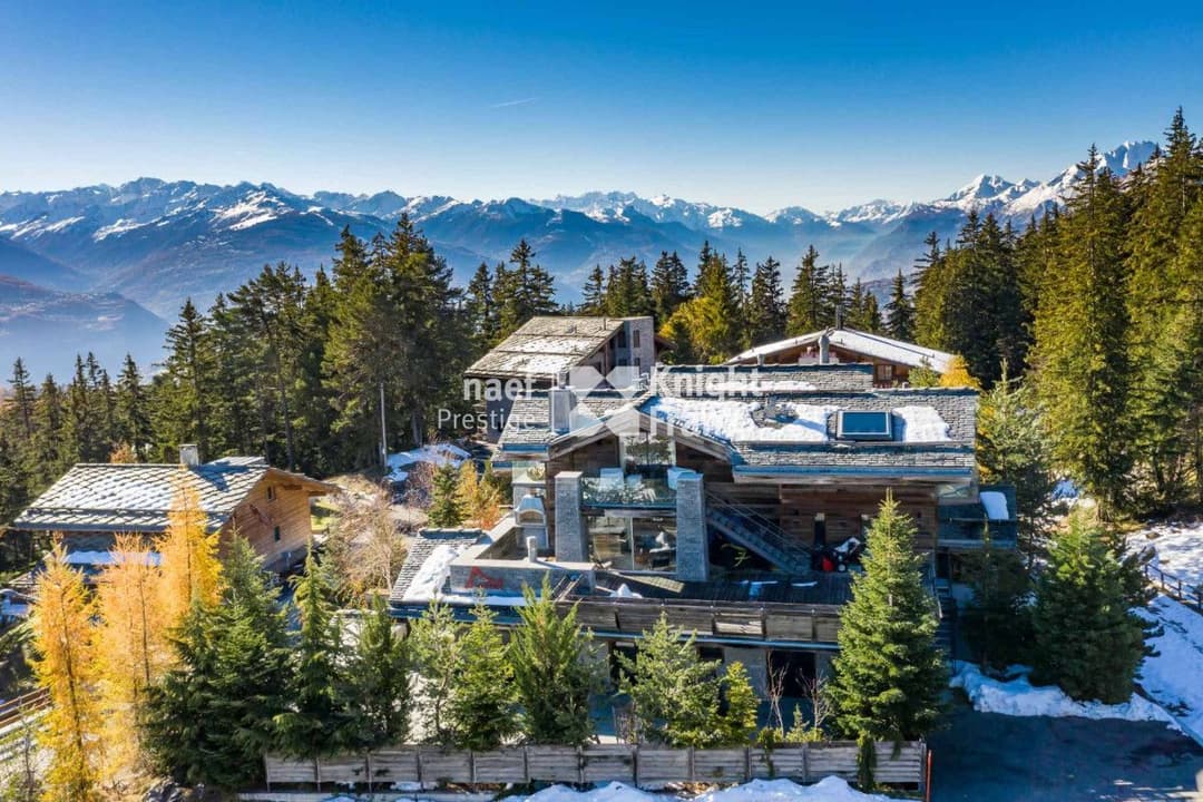 597 – Maison – 1352 m²