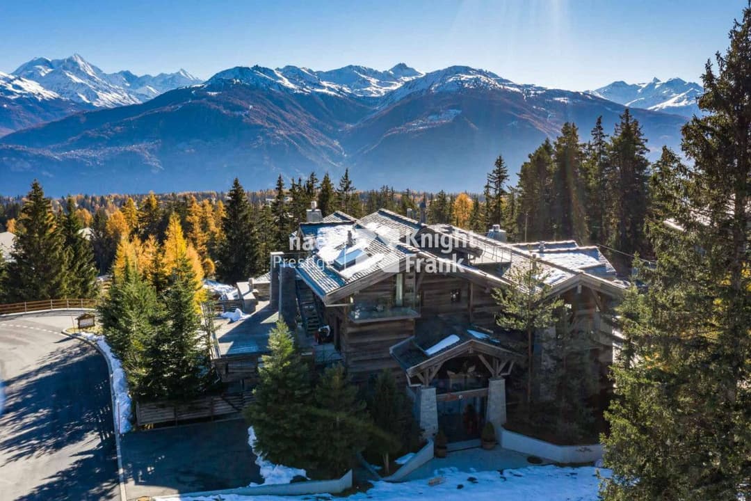 597 – Maison – 1352 m²