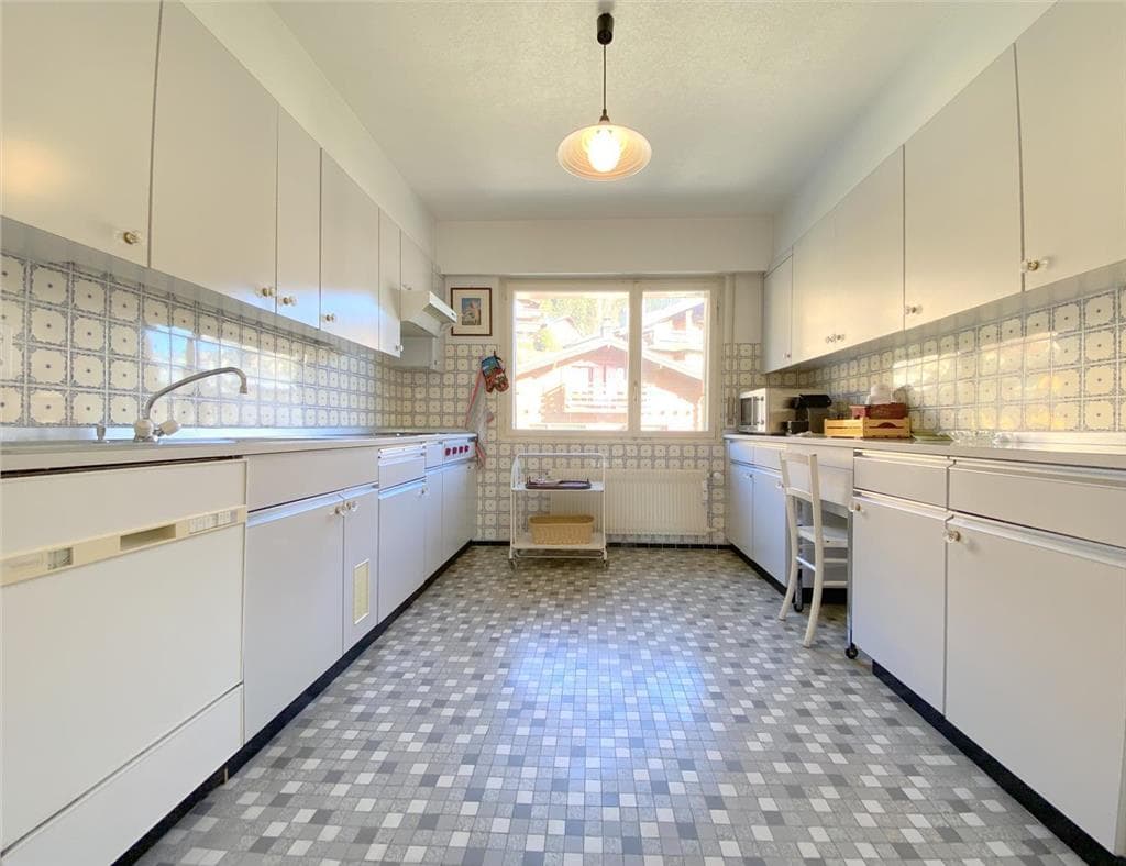 2147 – Appartement 5.5 pièces – 1350000 CHF – 190 m²