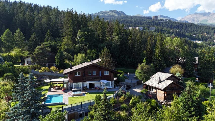 1089 – Maison 12.5 pièces – 450m²