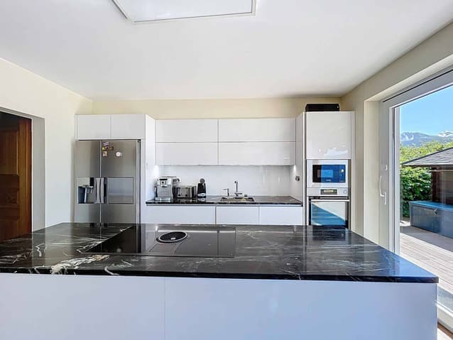 2249 – Appartement 4.5 pièces – 1900000 CHF – 257 m²