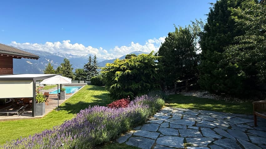 1089 – Maison 12.5 pièces – 450m²