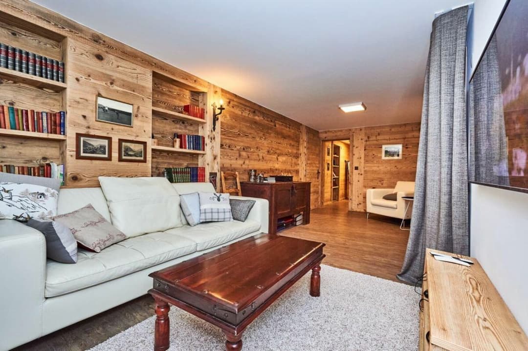 1007 – Appartement – 5pièces – 220 m²