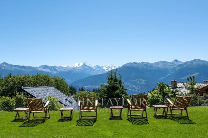 1384 – Appartement – 6 pièces – 5600000CHF – 227m²