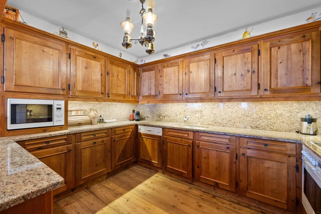 1326 – Appartement 5.5 pièces – 4495000 CHF – 210 m²