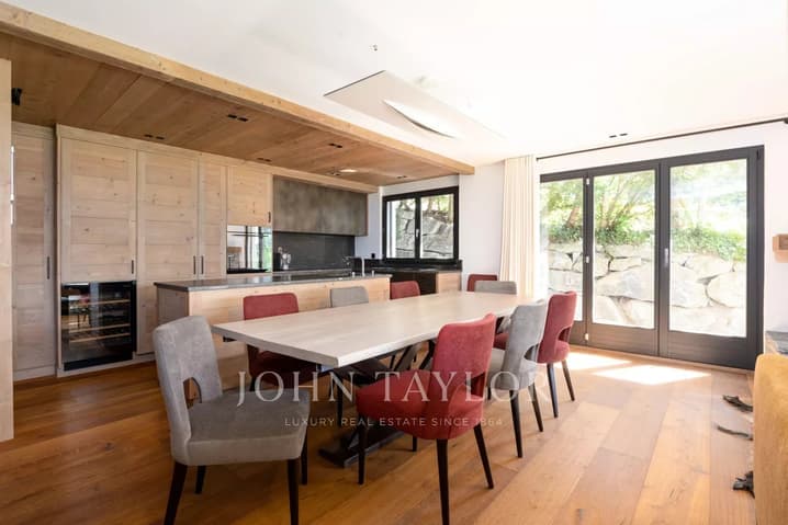 1384 – Appartement – 6 pièces – 5600000CHF – 227m²