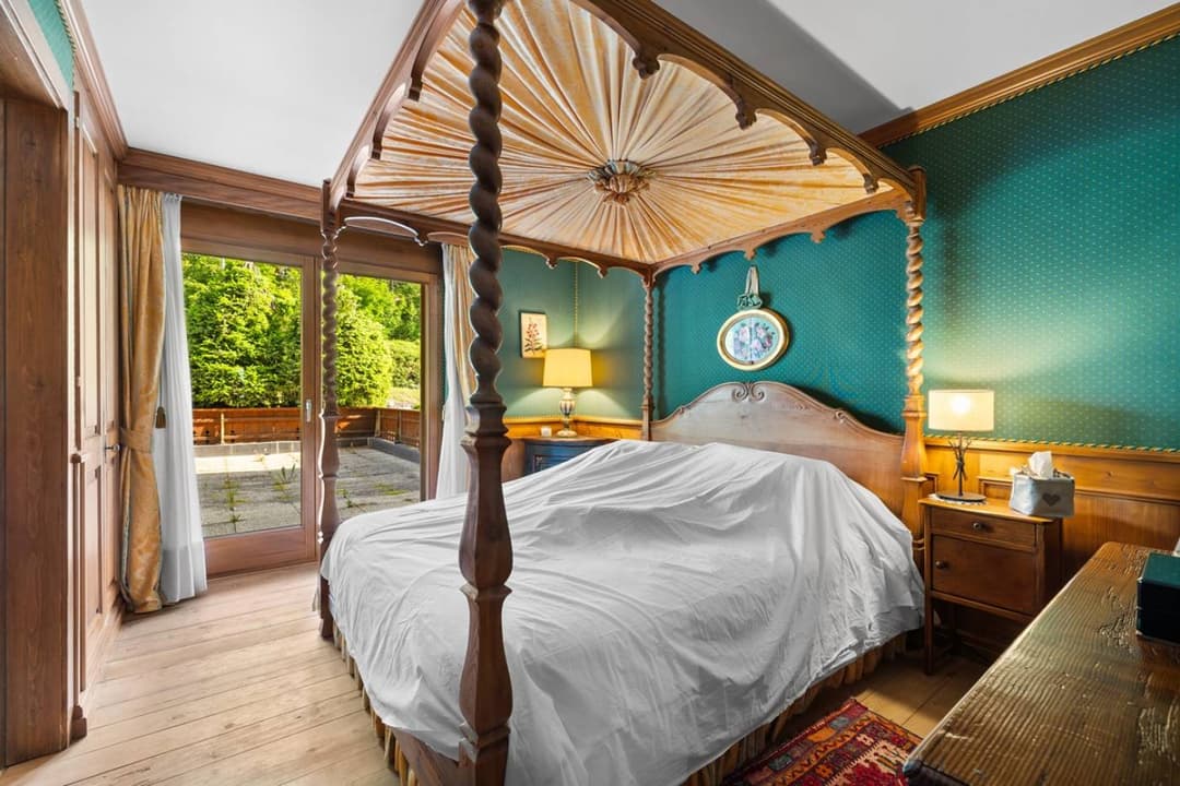 1326 – Appartement 5.5 pièces – 4495000 CHF – 210 m²