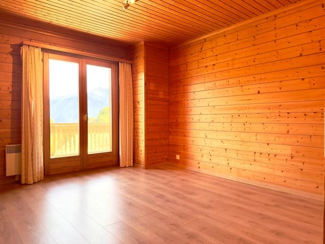 1301 – Maison 6 pièces – 4500CHF – 160m²