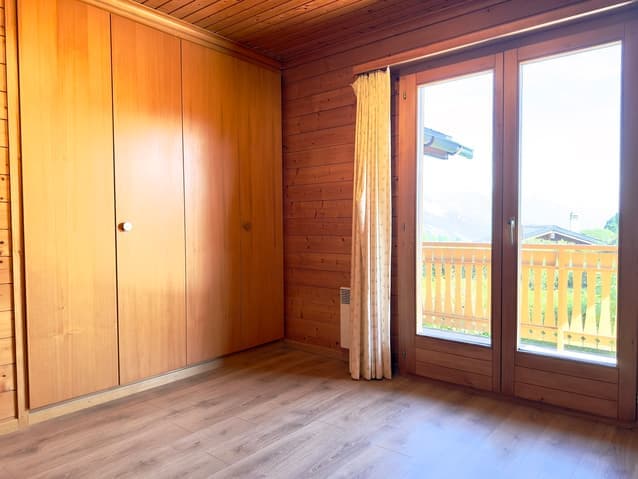 1301 – Maison 6 pièces – 4500CHF – 160m²