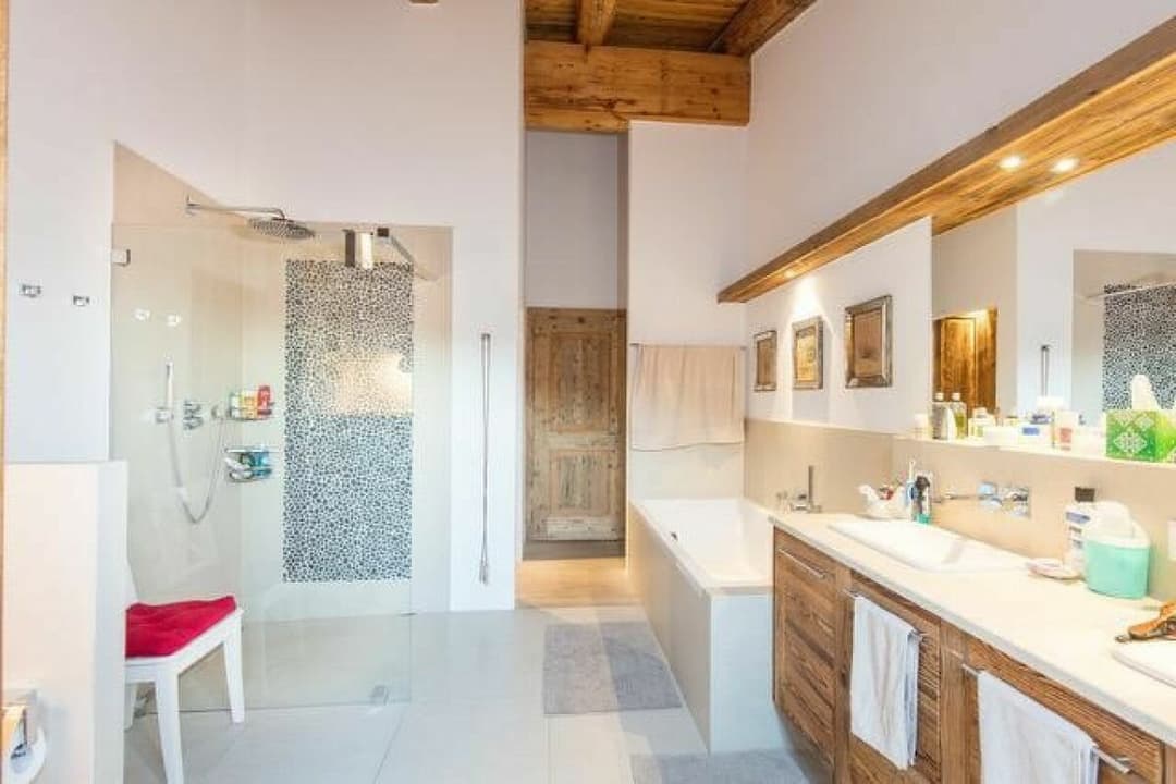 1348 – Appartement 4.5 pièces – 220m²