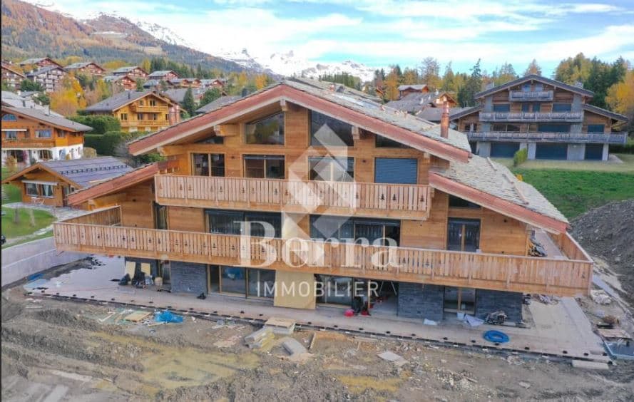 1758 – Appartement – 4.5pièces – 2225000CHF – 205 m²