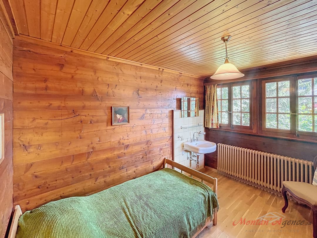 1396 – Maison 7 pièces – 921.40CHF – 200m²