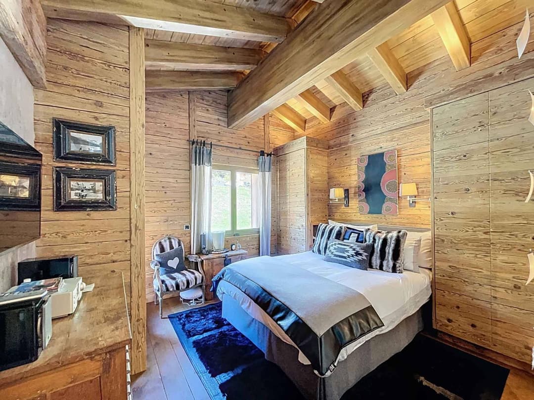 1716 – Appartement 10,5 pièces – 480m²