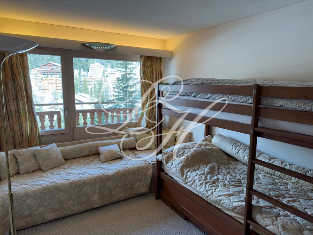 1711 – Appartement – 5.5pièces – 220m²