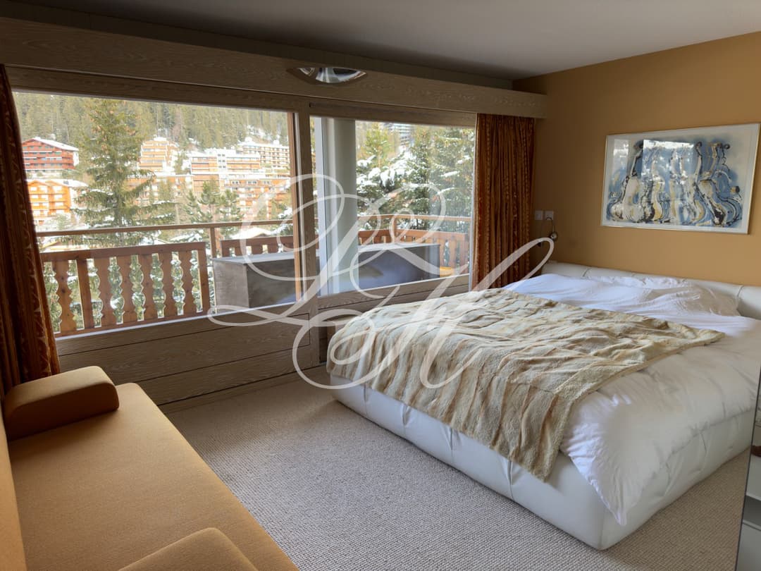 1711 – Appartement – 5.5pièces – 220m²