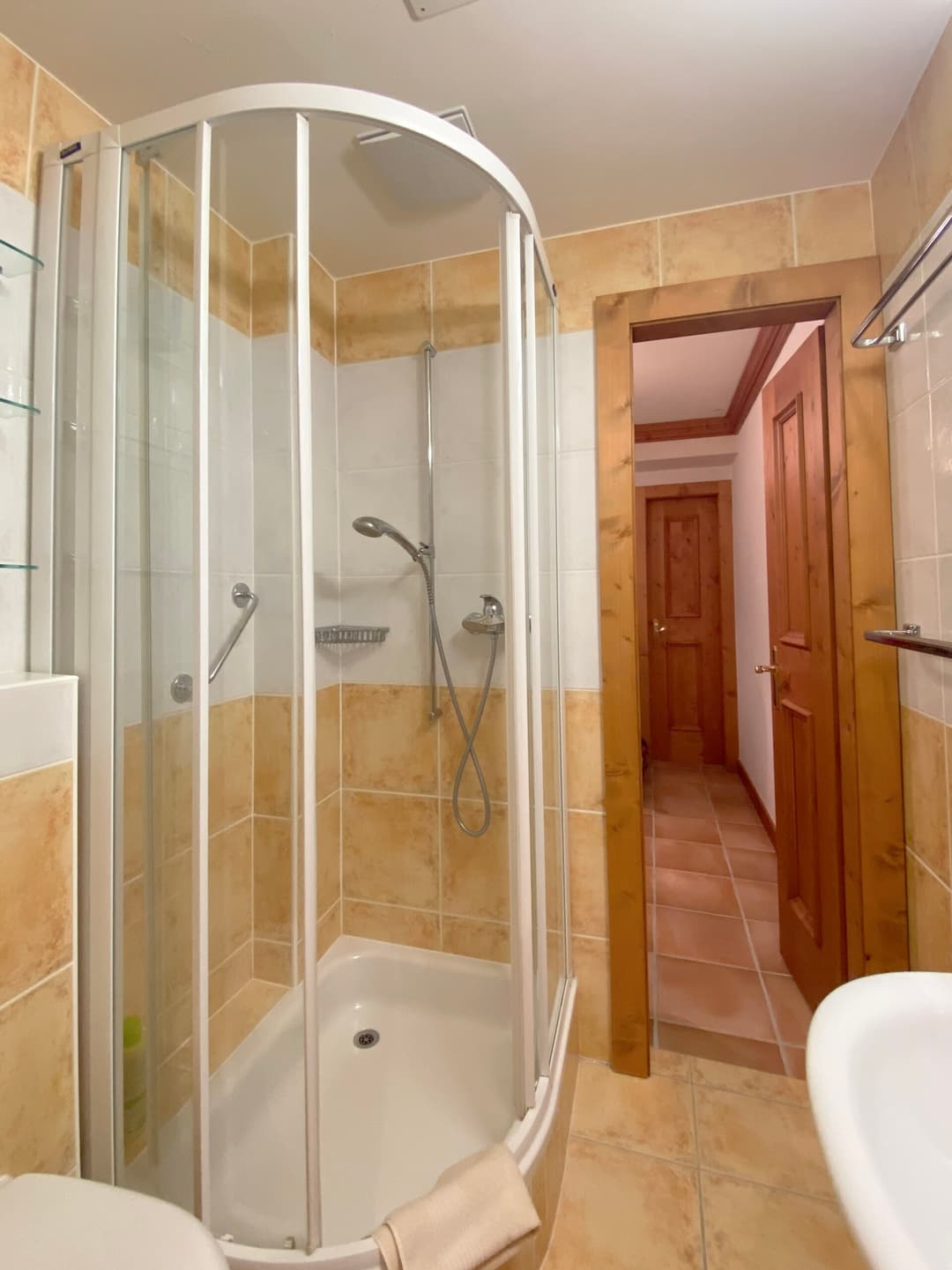 1437- Appartement – 4.5pièces – 6000CHF – 123m²