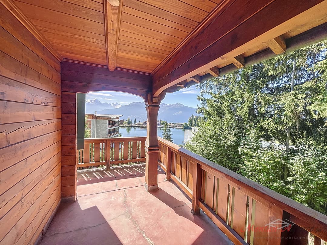 1396 – Maison 7 pièces – 921.40CHF – 200m²