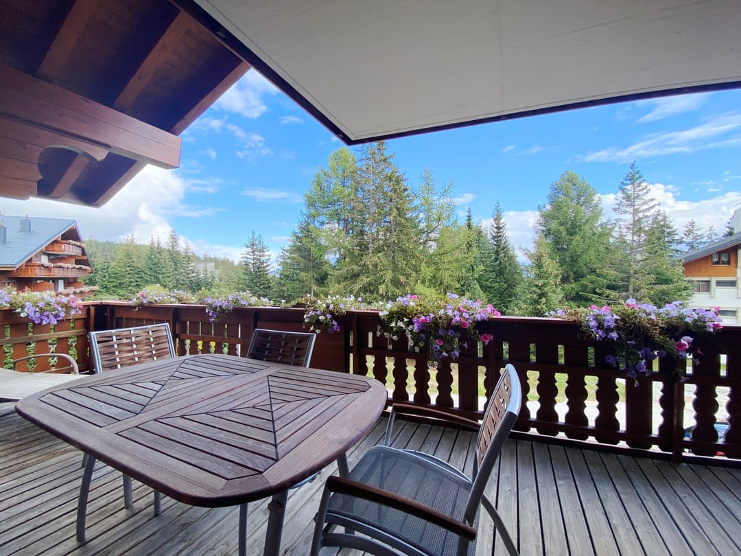 1437- Appartement – 4.5pièces – 6000CHF – 123m²