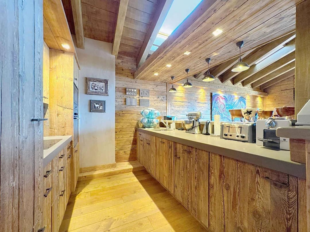 1716 – Appartement 10,5 pièces – 480m²