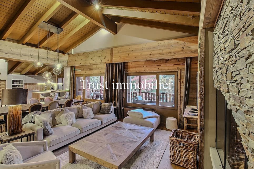 1392 – Appartement – 4.5pièces -15000 CHF – 150m²