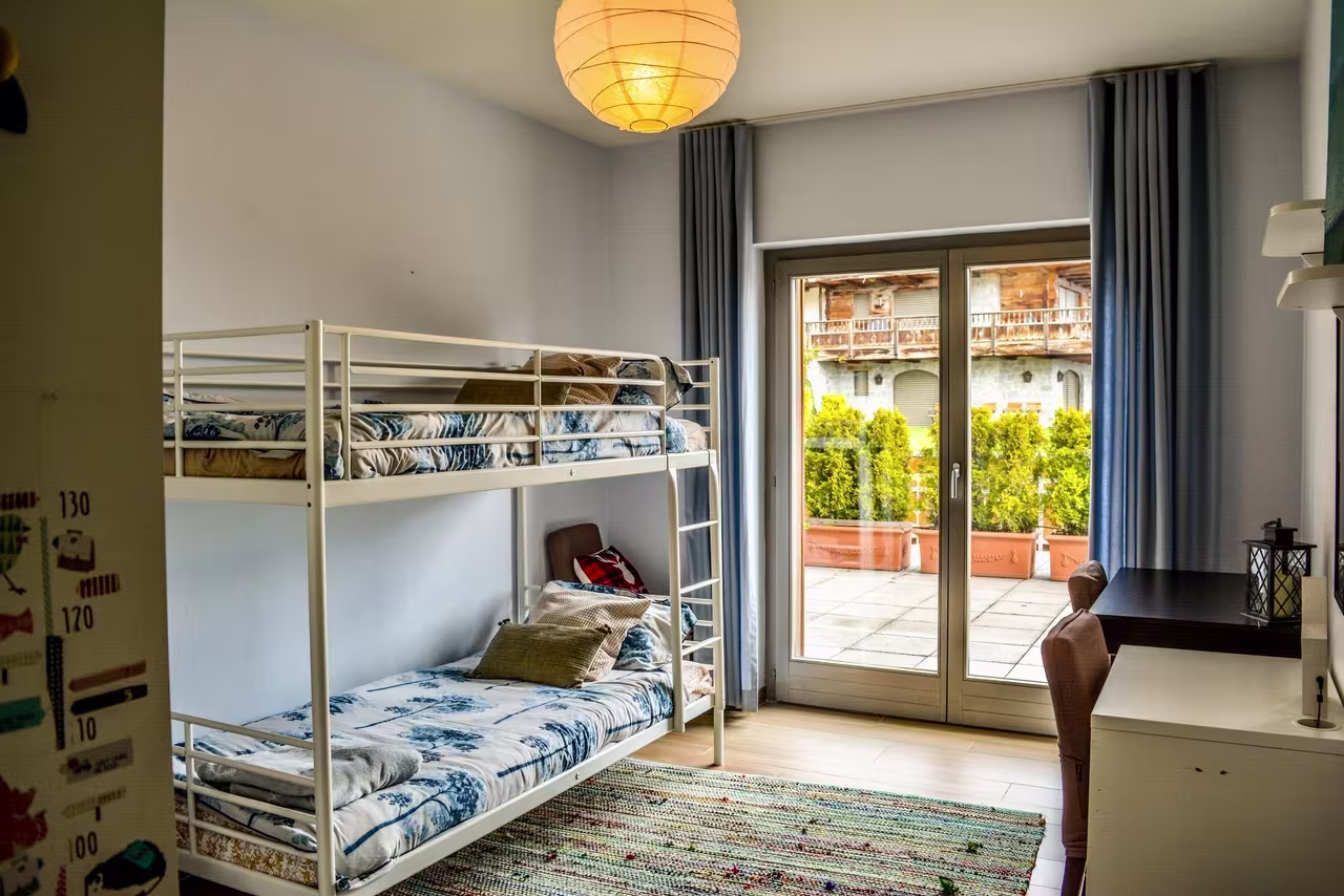 1384 – Appartement – 4.5pièces – 160 m²