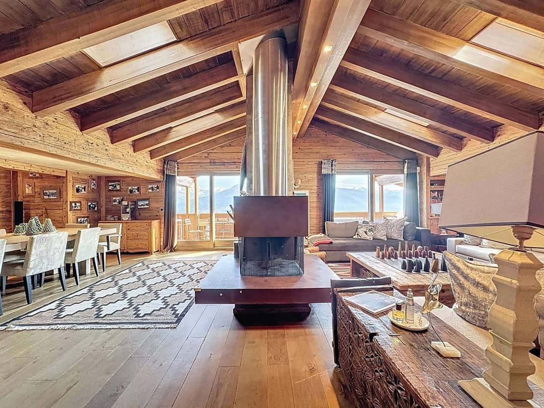 1716 – Appartement 10,5 pièces – 480m²