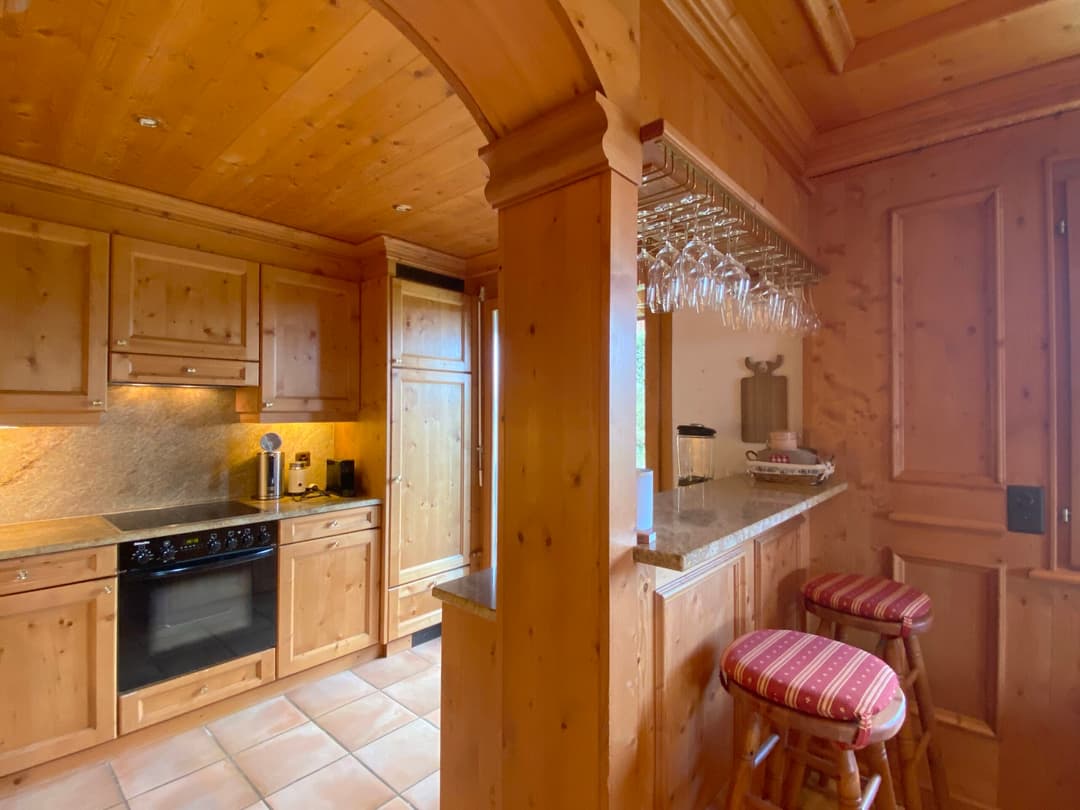 1437- Appartement – 4.5pièces – 6000CHF – 123m²