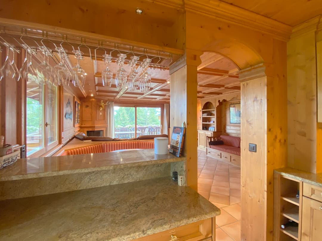 1437- Appartement – 4.5pièces – 6000CHF – 123m²