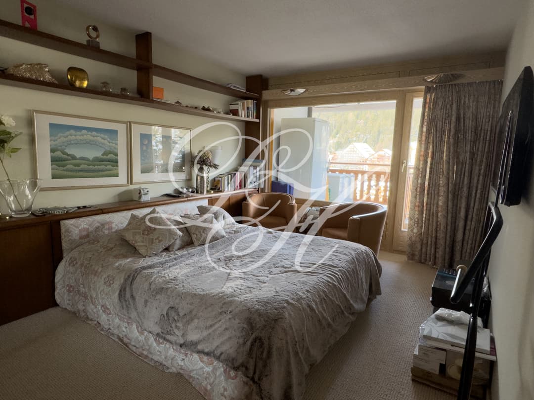 1711 – Appartement – 5.5pièces – 220m²