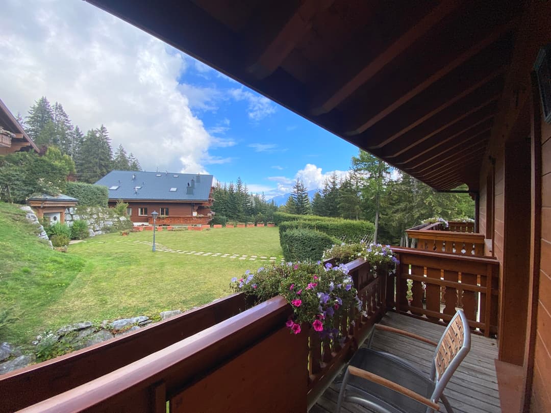 1437- Appartement – 4.5pièces – 6000CHF – 123m²