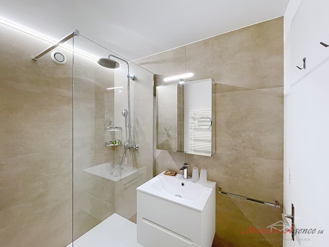 1527 – Appartement – 2pièces – 1181.50CHF – 64 m²