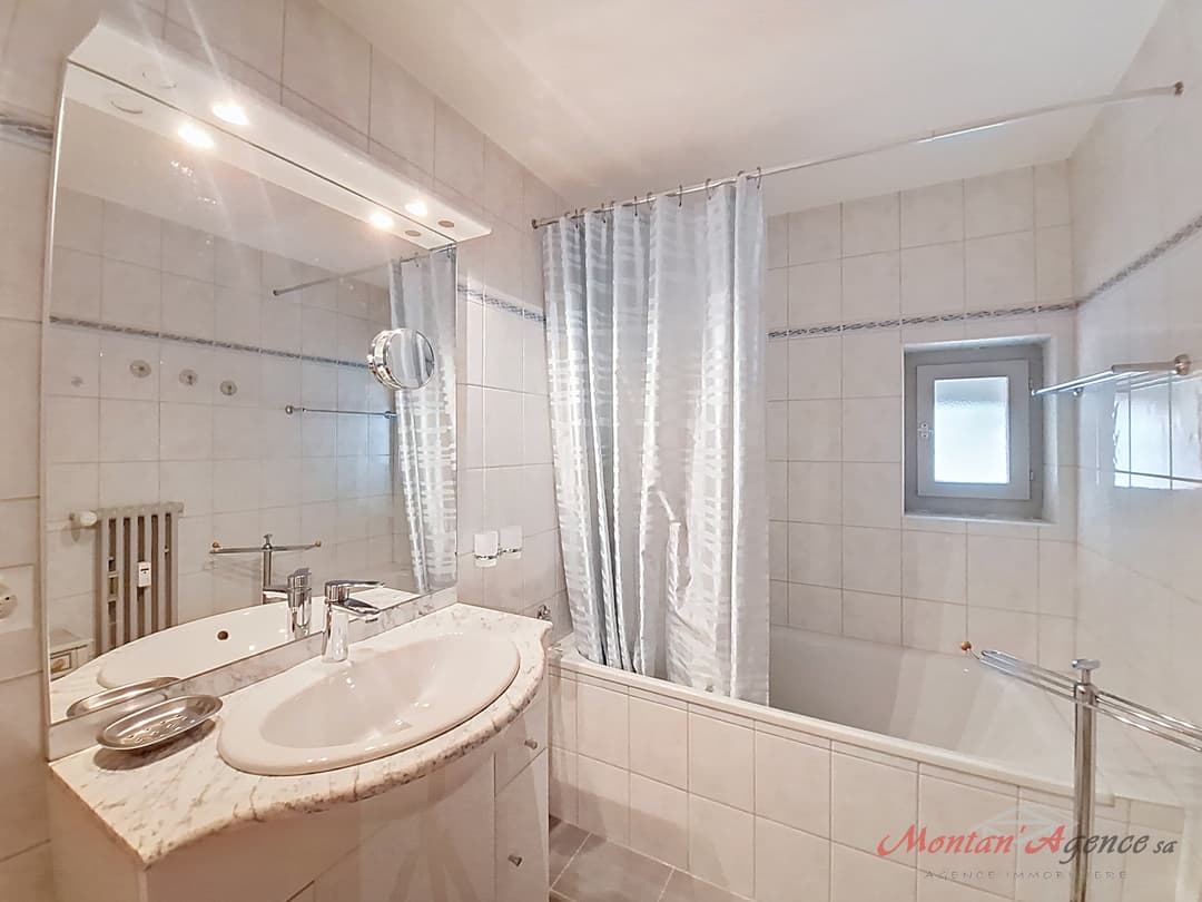 1531 – Appartement 2,5 pièces – 1127.45CHF