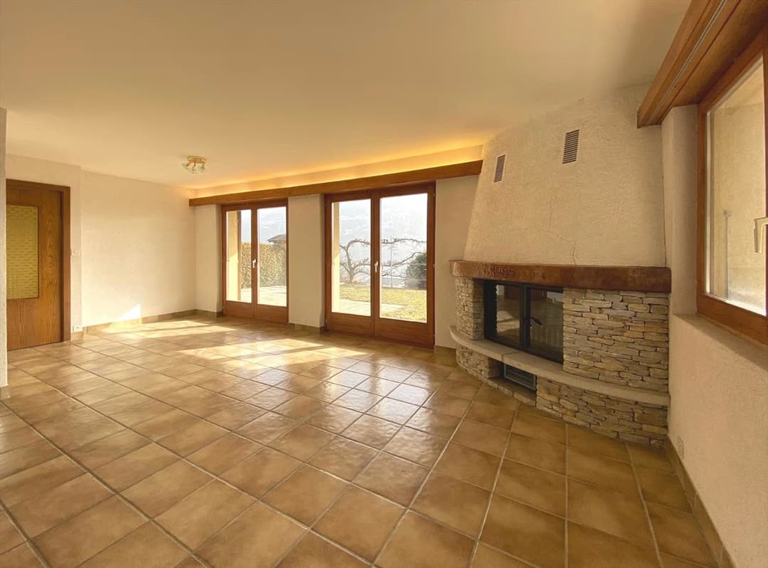 1487 – Maison – 2610CHF – 200m²