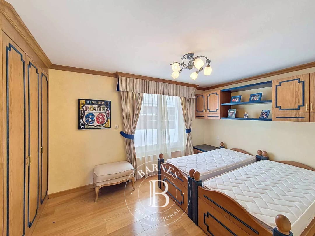 1996 – Appartement – 7.5pièces – 4850000 CHf – 226 m²