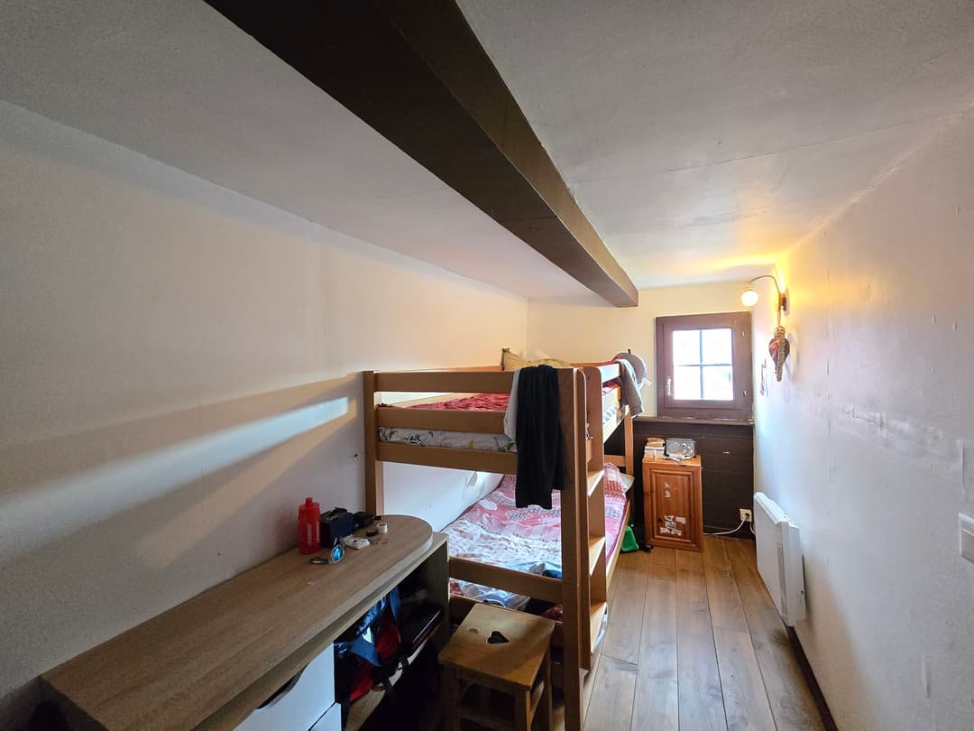 1974 – Appartement 4.5 pièces – 600000 CHF – 156 m²