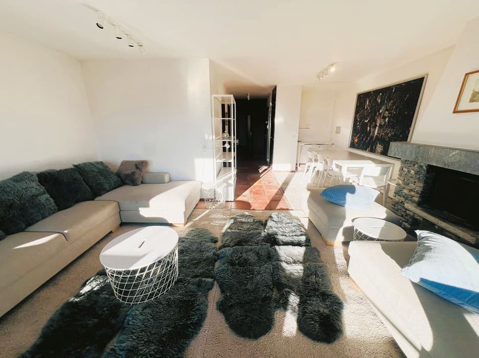 1641 – Appartement – 4pièces – 1900CHF – 77 m²