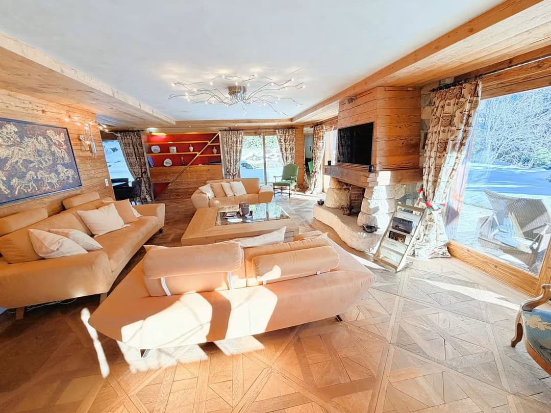 1558 – Appartement – 4pièces – 9000CHF – 192 m²