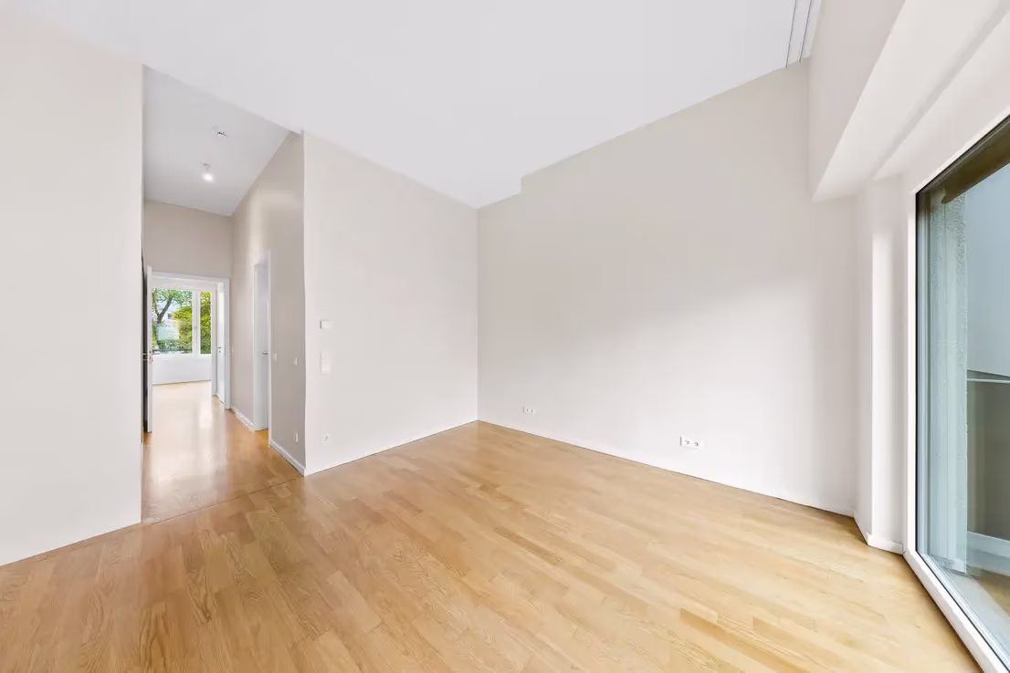 1596 – Appartement 4 pièces – 1300CHF – 117m²